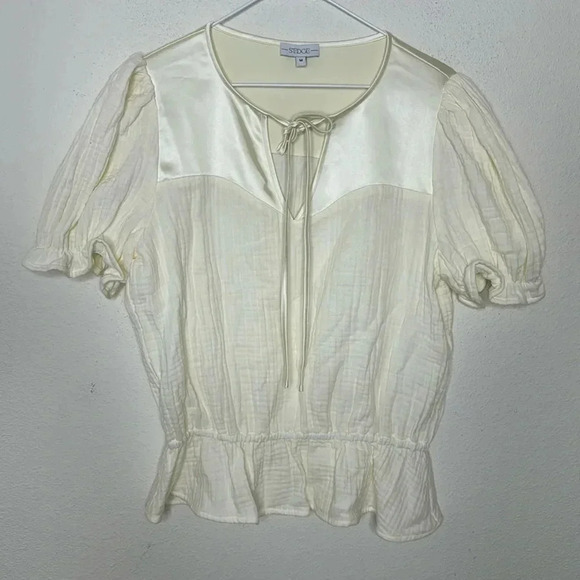 S'edge Apparel Mila Dark Romantic blouse in Frosting size Medium NWOT - Picture 2 of 5